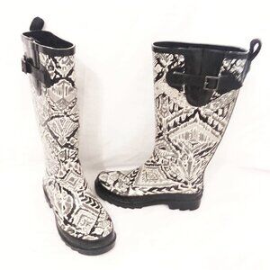 Women's Sakroots rubber rain boots RHYTHM Sz 5